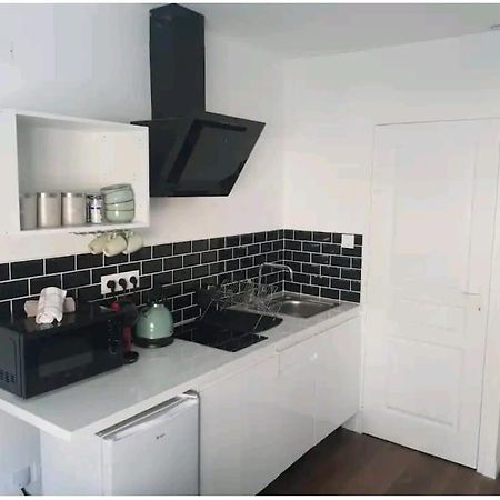 Apartamento La Nouvelle-Orléans - hyper-centre- 2mn SNCF - Wi-Fi Netflix gratuit Niort Exterior foto